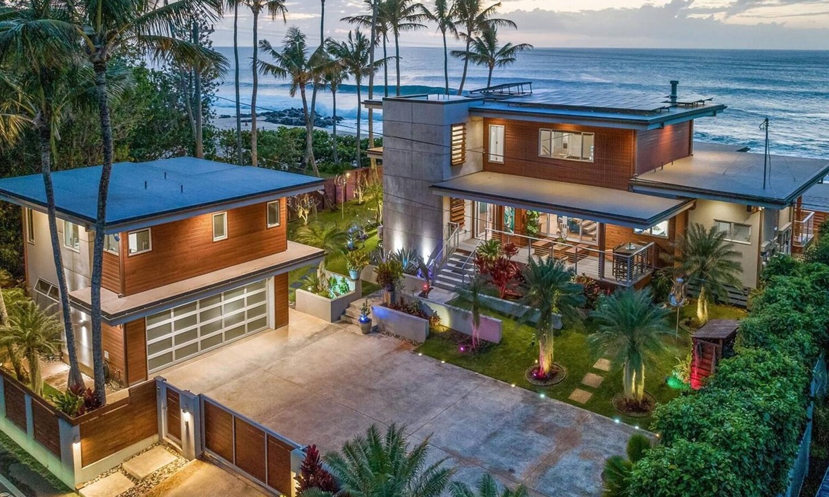 Pupukea House | Pipeline Beachfront Estate