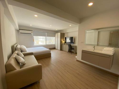 Chong Nonsi Apartment | Pipp Boutique