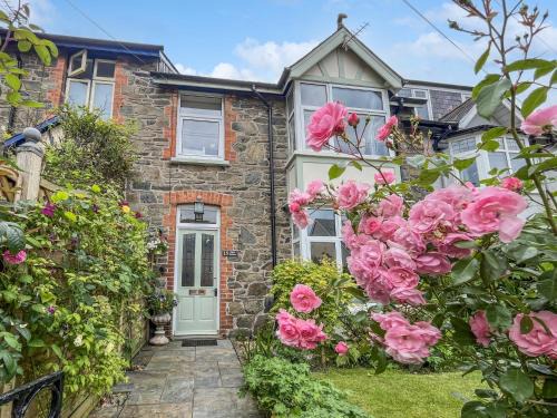 Lynton House | Pips Corner Lynton