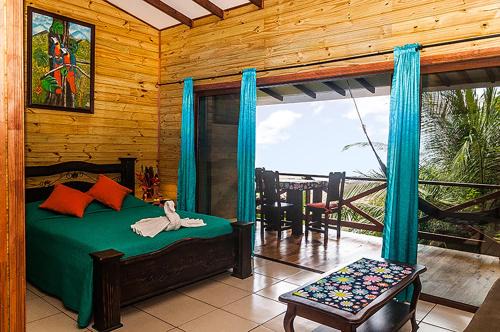 Drake Bay Hotel | Pirate Cove
