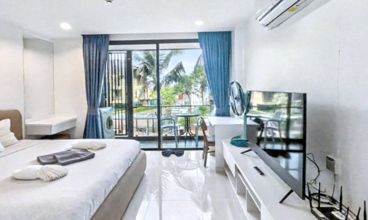 Wichit Apartment | Pixels - Ocean Front Studio with Pool View Cape Panwa