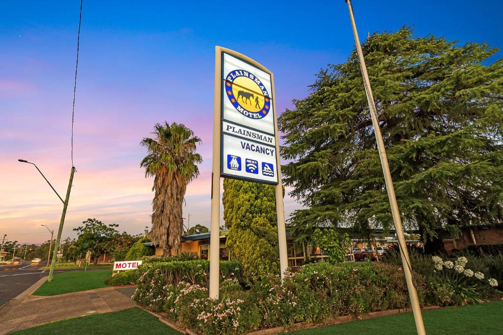 Forbes Hotel | Plainsman Motel