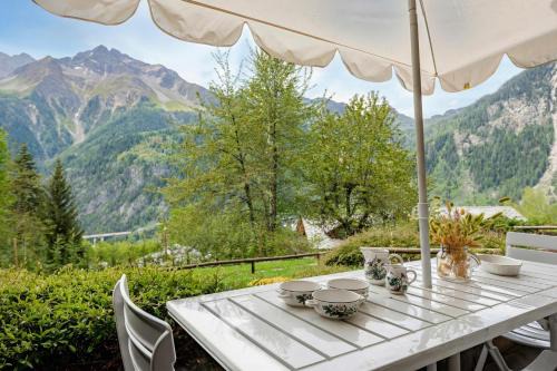Courmayeur Apartment | Plan Gorret Wonderful Flat In Courmayeur