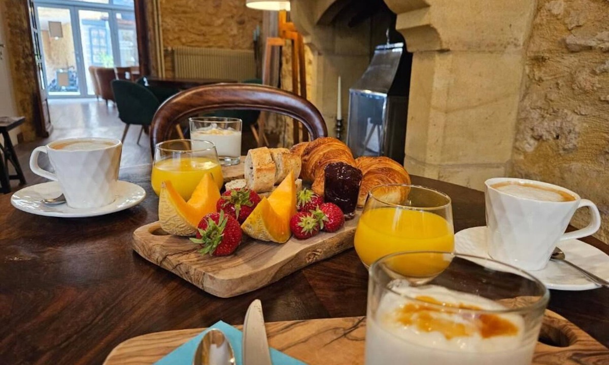 Pays-de-Belves Bed & Breakfast | Planches et Plonk