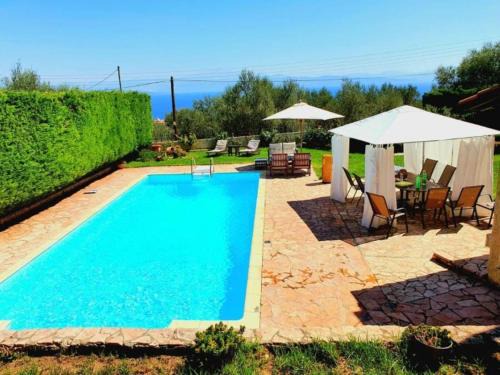 Paralia Porovitsis Villa | Platanos Estate