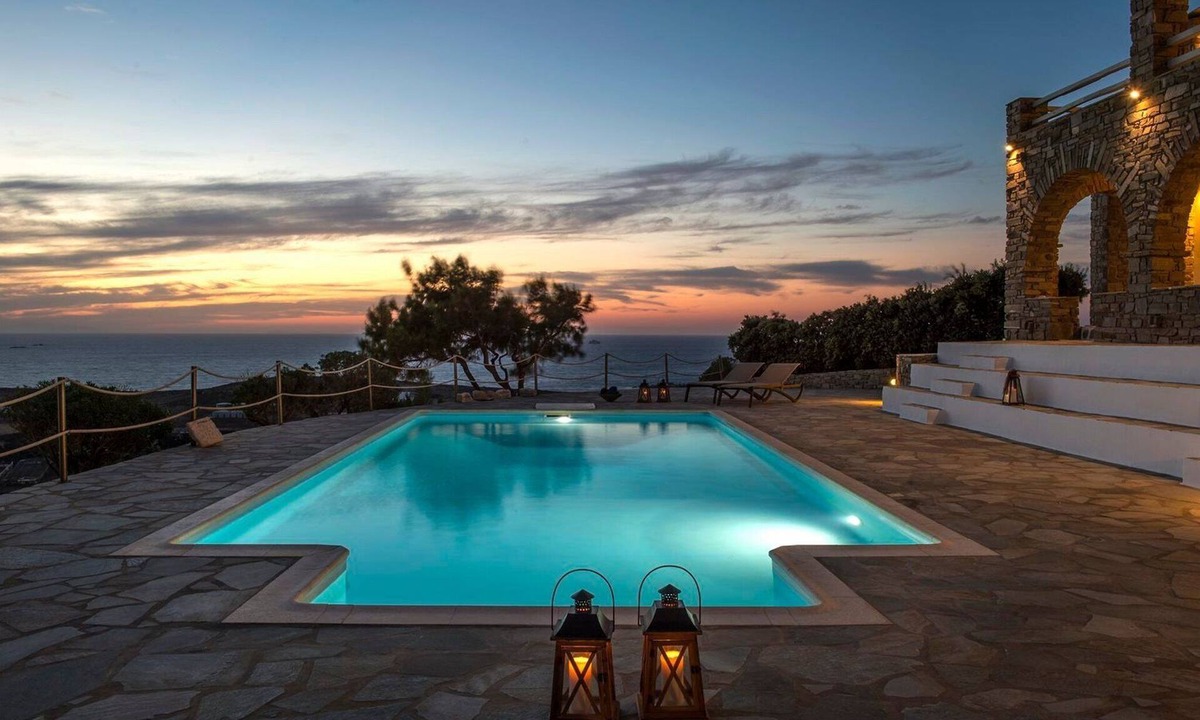 Parasporos Villa | Platinum Paros Villa | Ocyrhoe III Villa | 4 Bedrooms | Private Pool