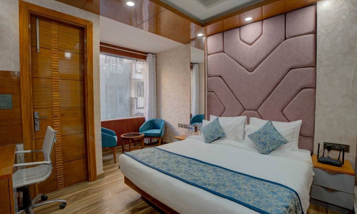 DLF City Apartment | Platinum Service Apartment DLF Cyberhub