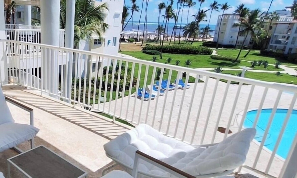 Veron Apartment | Playa Turquesa Ocean Club, E-301 is a 3 BR oceanview apartment in Punta Cana