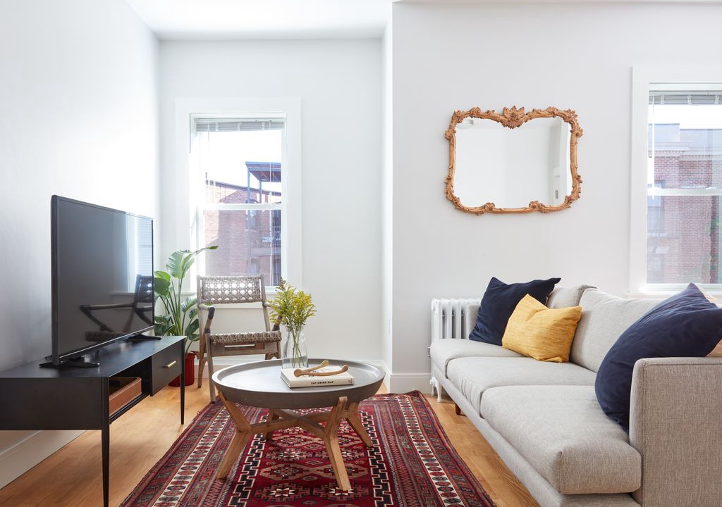 Cleveland Circle Apartment | Playful 3BR in Brighton by Sonder
