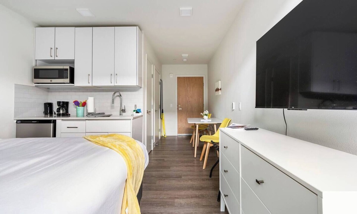 Yesler Terrace Hotel | Pleasant Condotel with WiFi in Vibrant First Hill
