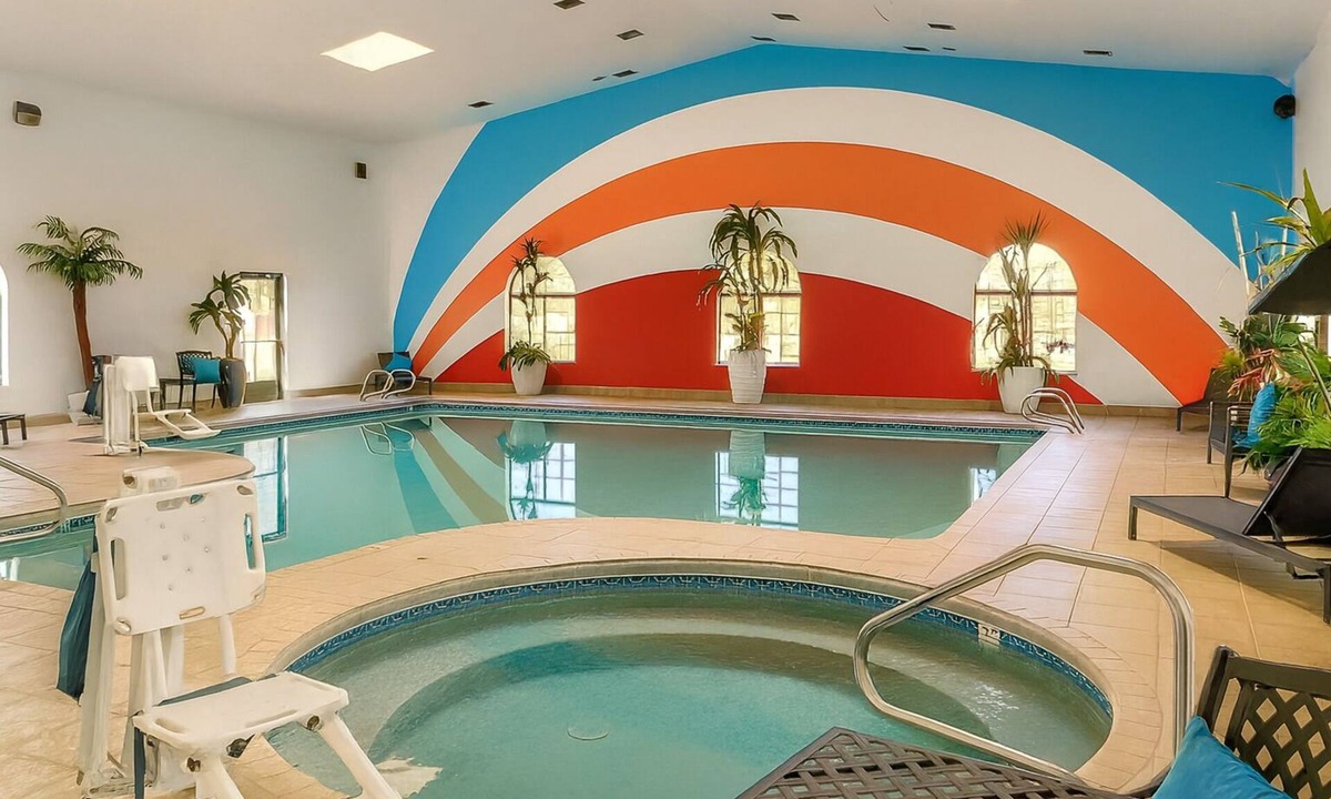 Window Rock Hotel | Pleasant Stay! Free Breakfast, Parking, Pets Allowed, Near Cultural Center!
