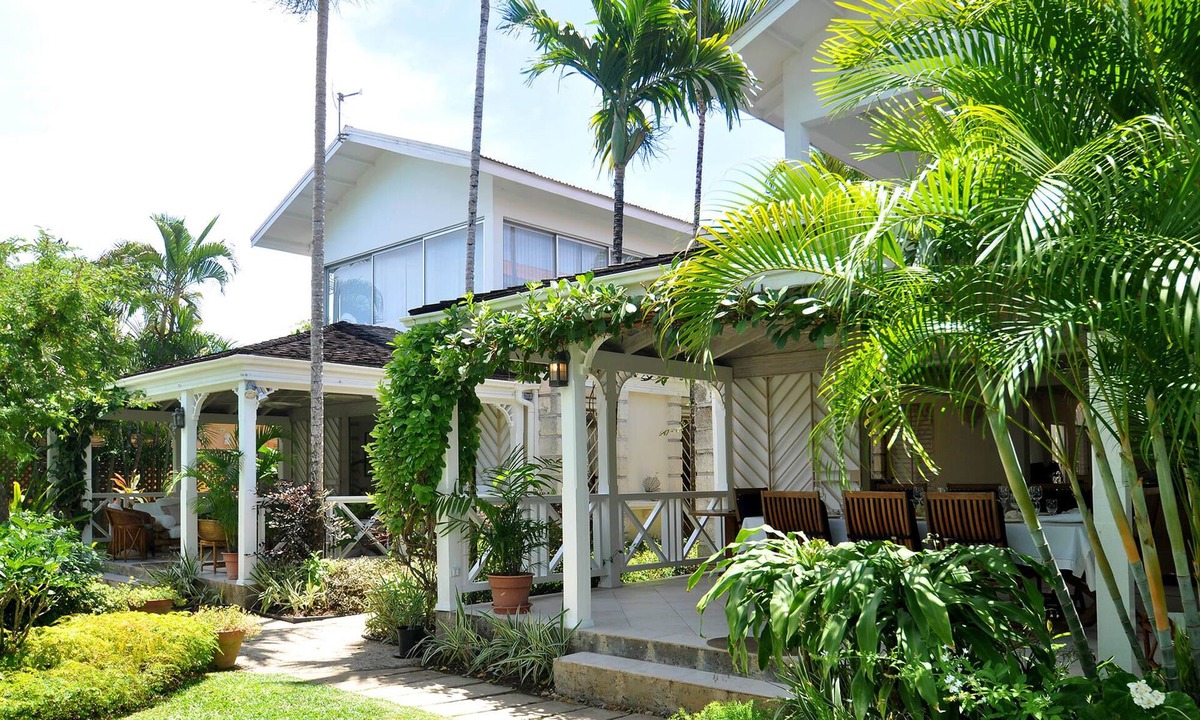 Derricks Condo | Please Inquire Before Booking – Luxury Villa