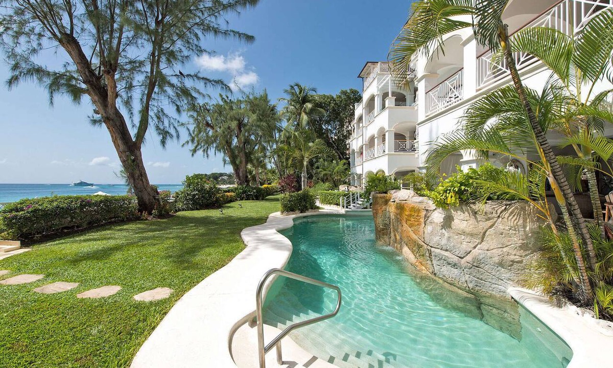 Old Trees Bay Apartment | Please Inquire Before Booking – Luxury Villa