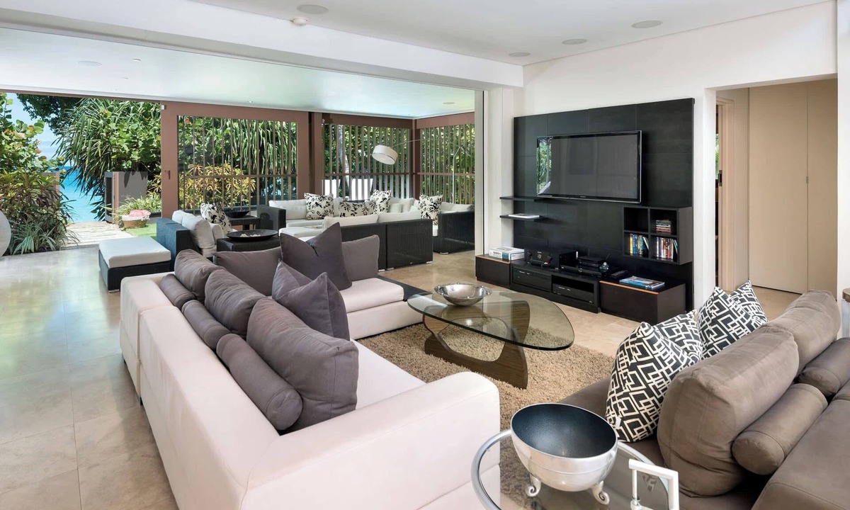 Gibbs Bay Villa | Please Inquire Before Booking – Luxury Villa
