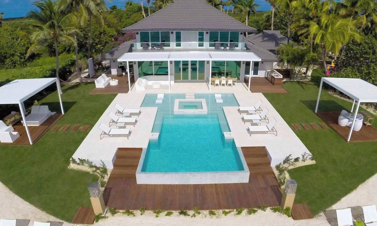 Bodden Town Villa | Please Inquire Before Booking – Luxury Villa