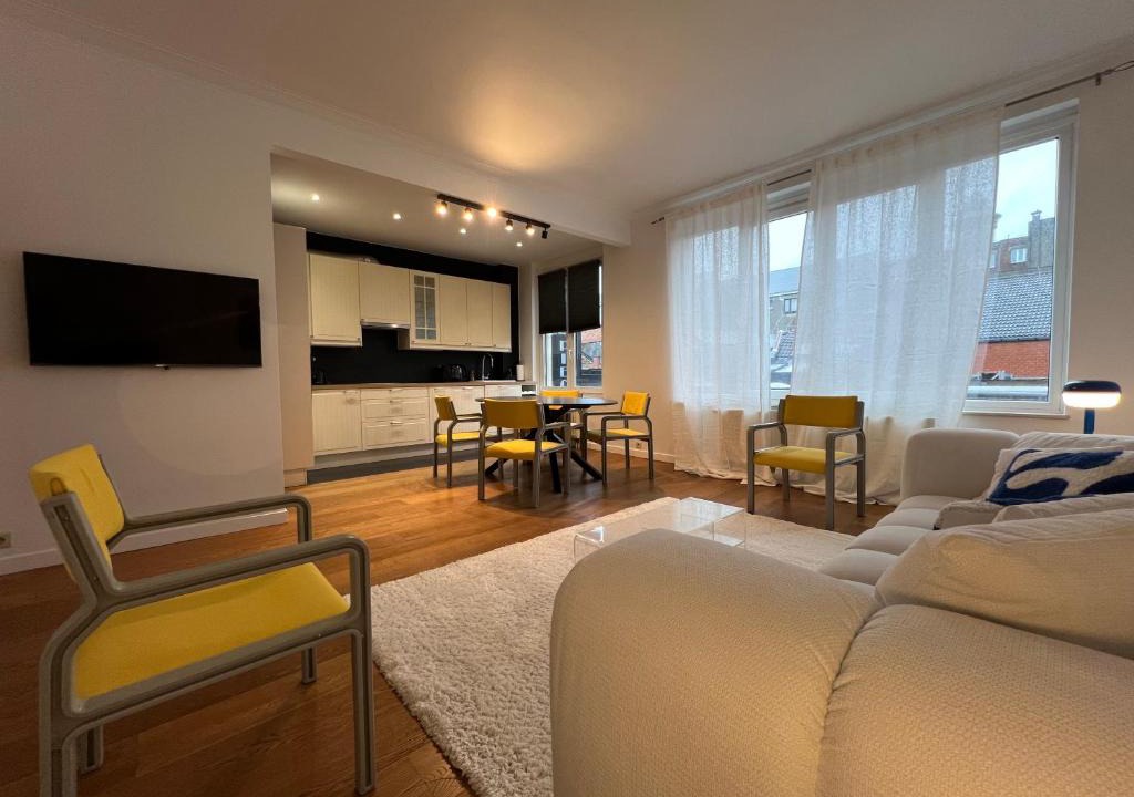 Waterloo Apartment | Plein centre de Waterloo! 1