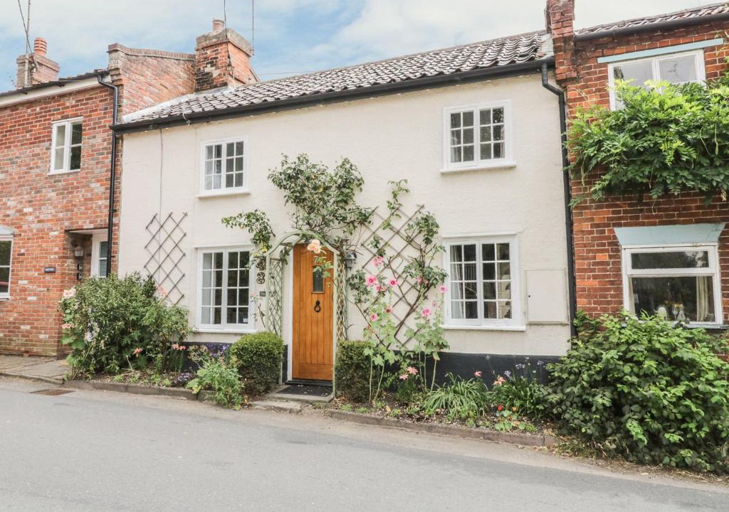 Hoxne House | Ploughman's
