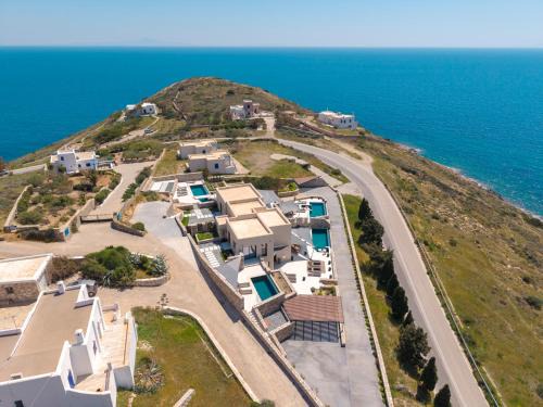 Megas Gialos Villa | Pnoe Villas Syros