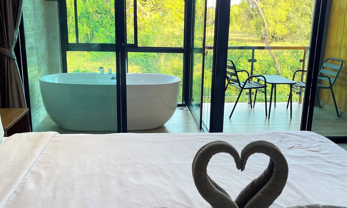 Tha Bo Hotel | Pobruk Resort