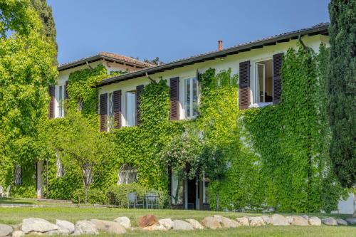 Puegnago del Garda House | PODERI LA ROCCHETTA Countryside Estate on the Hills of Lake Garda