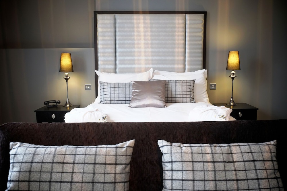Ely Hotel | Poets House