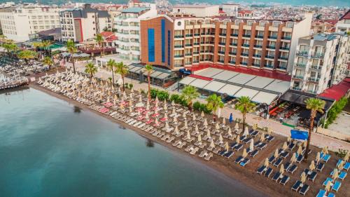 Marmaris City Center Hotel | point beach hotel