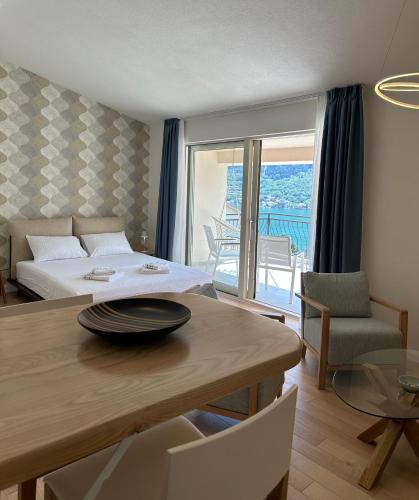 Kotor Apartment | Point of View