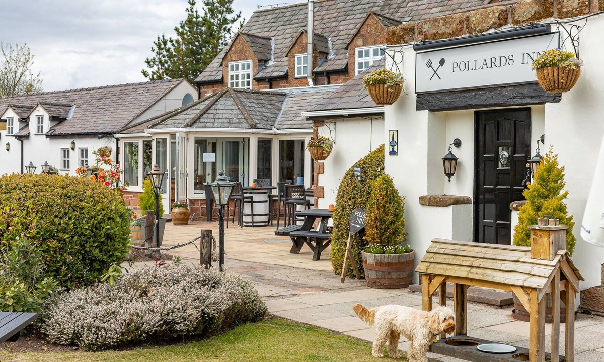 Willaston Hotel | Pollards Inn