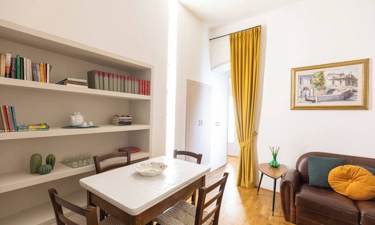 San Frediano Apartment | Ponte Vecchio Residence - Comfort & Style in Florence Center
