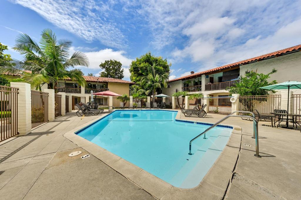 Grantville House | Pool Access & More! Condo Near San Diego Comic-Con