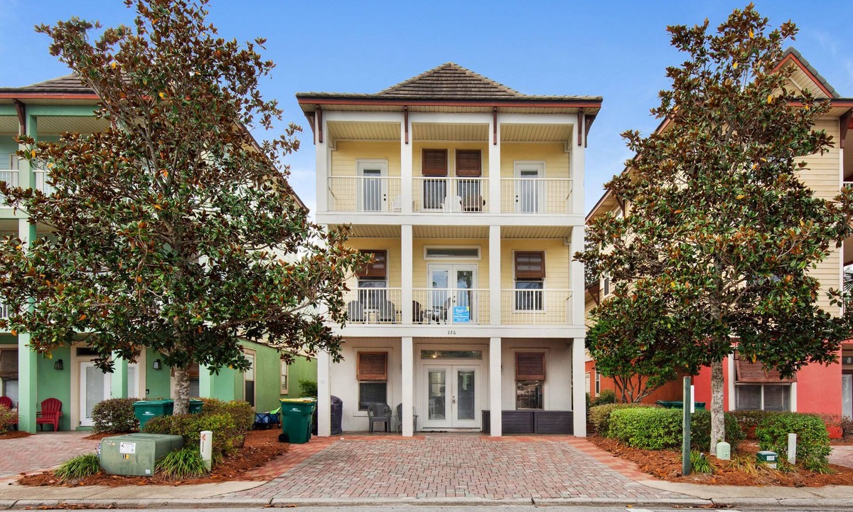 Villages of Crystal Beach House | Pool FRONT~Walk 2 Beach~Seasonal Beach Trolley~6BR Destin's Siren Song
