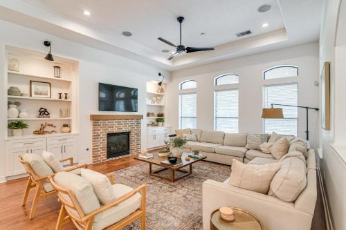 Manvel House | Pool & Hot Tub: Family-Friendly Houston Area Home!