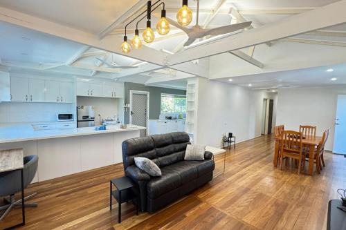 Marsden House | Pool house