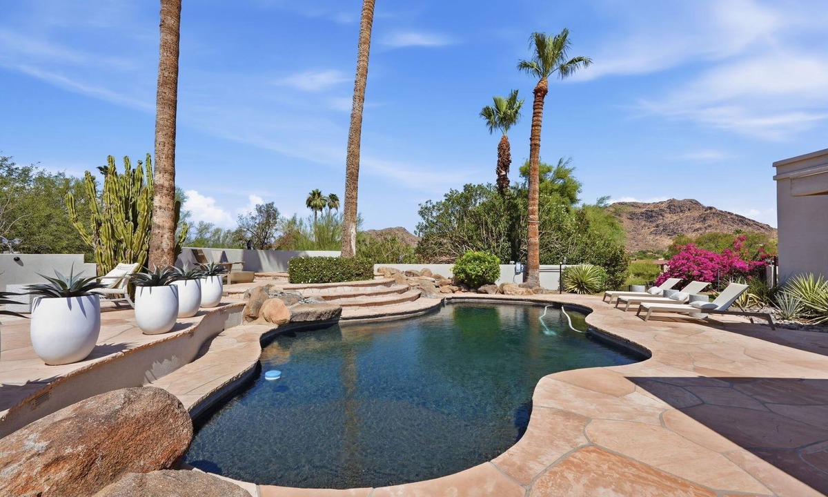 Paradise View Estates House | Pool~Jacuzzi~Luxury|EVChrg~Desert Park