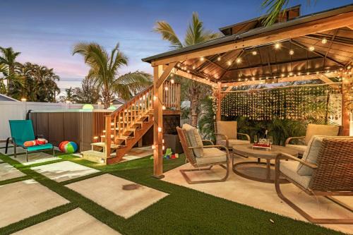 River District House | Pool, Mini Golf & Cabana: Bradenton Retreat
