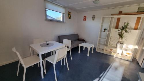 Petrovce Apartment | Pool place