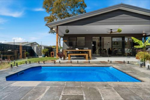 Sanctuary Point House | Pool Side Point Oasis by Book Jervis Bay - Plunge Pool