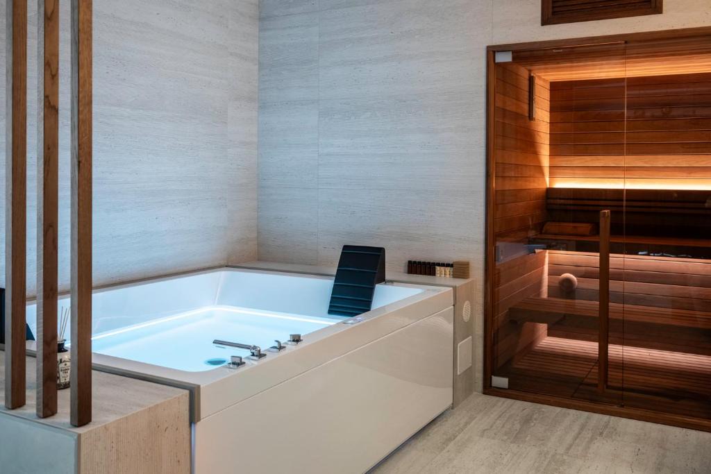 Quartiere XIII Aurelio Apartment | Pool & Spa Deluxe