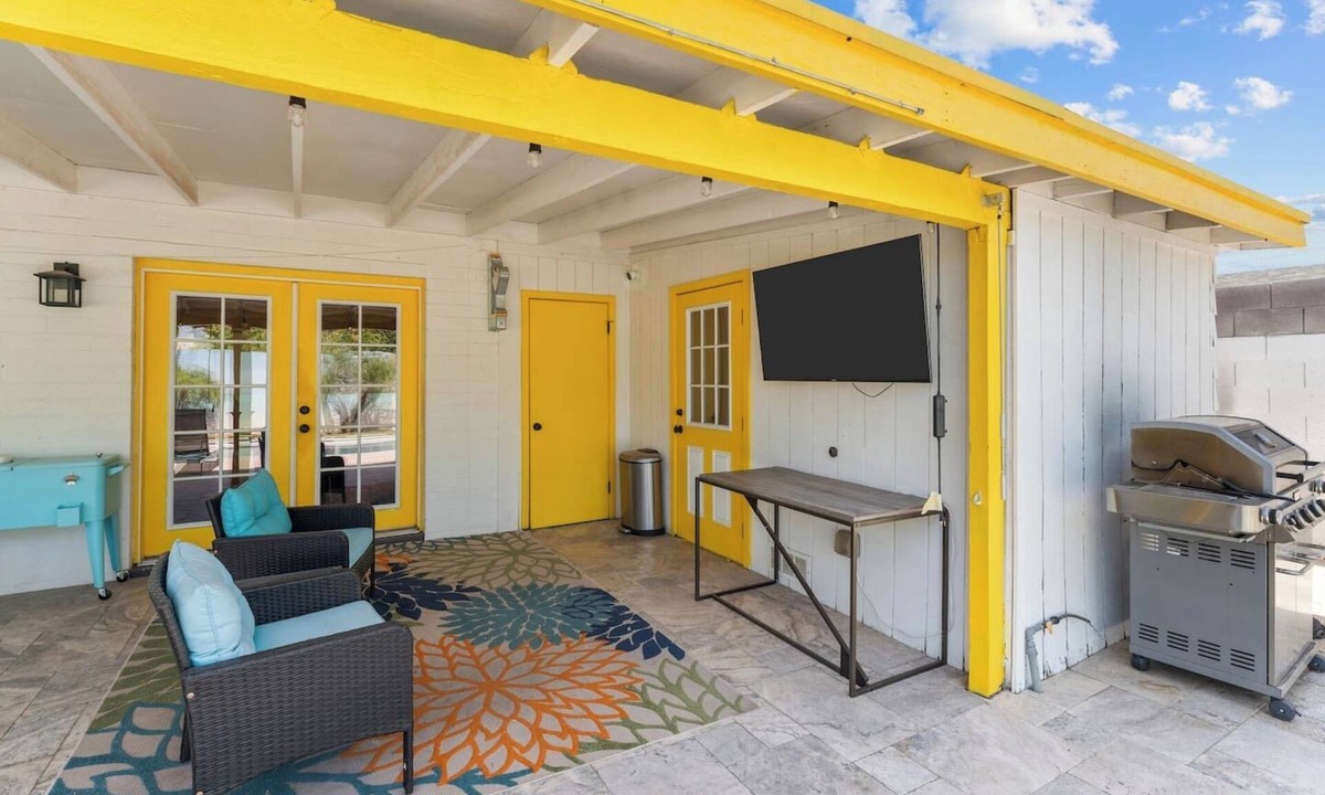 Southwest Village House | Pool & Sun Getaway | Steps to Entertainment, Dining & Local Hot Spots