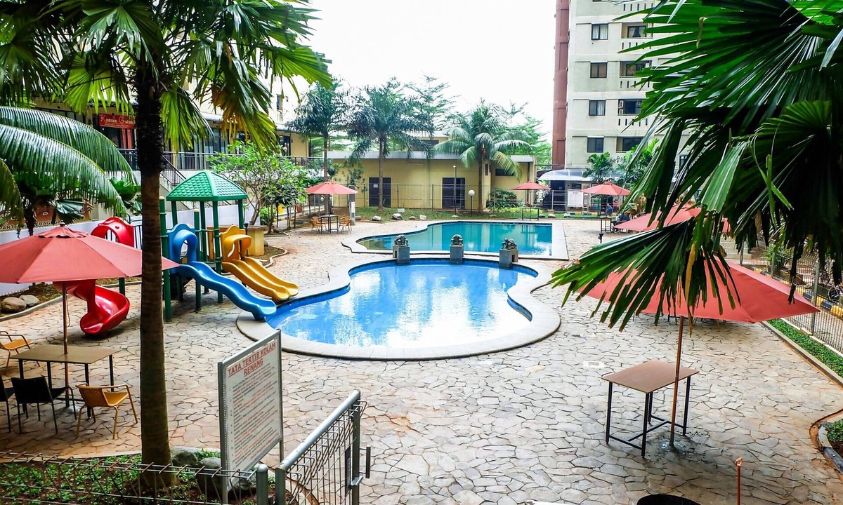 Kebagusan Apartment | Pool View Studio at Kebagusan City Apartment