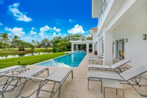 Bavaro Villa | Pool View Villa with Jacuzzi & Chef at Cocotal Golf & Country Club