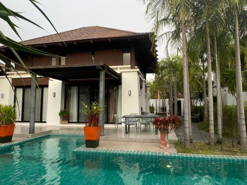 Chakphong Resort | Pool Villa PB6rayong