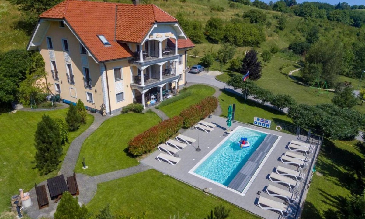 Pisece Apartment | Pool Villa Silva Marija - App 307, Pišece, Slovenia