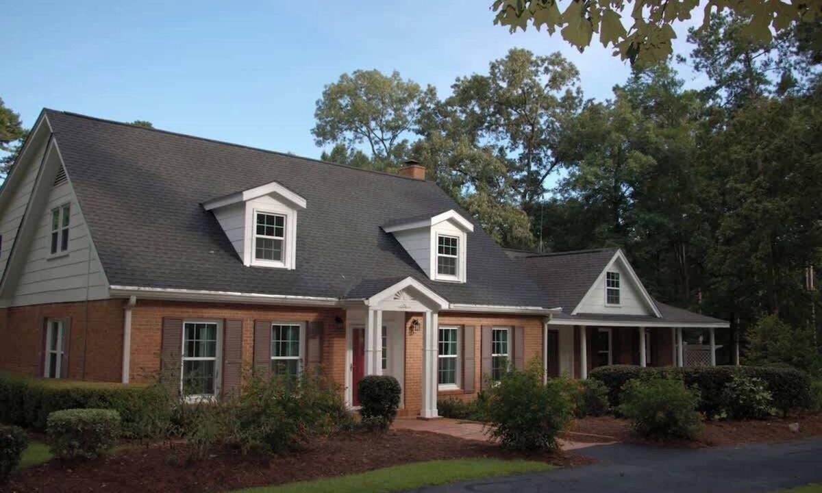 Tallahassee House | Pool-Walkabout on 9 Parklike Private acres