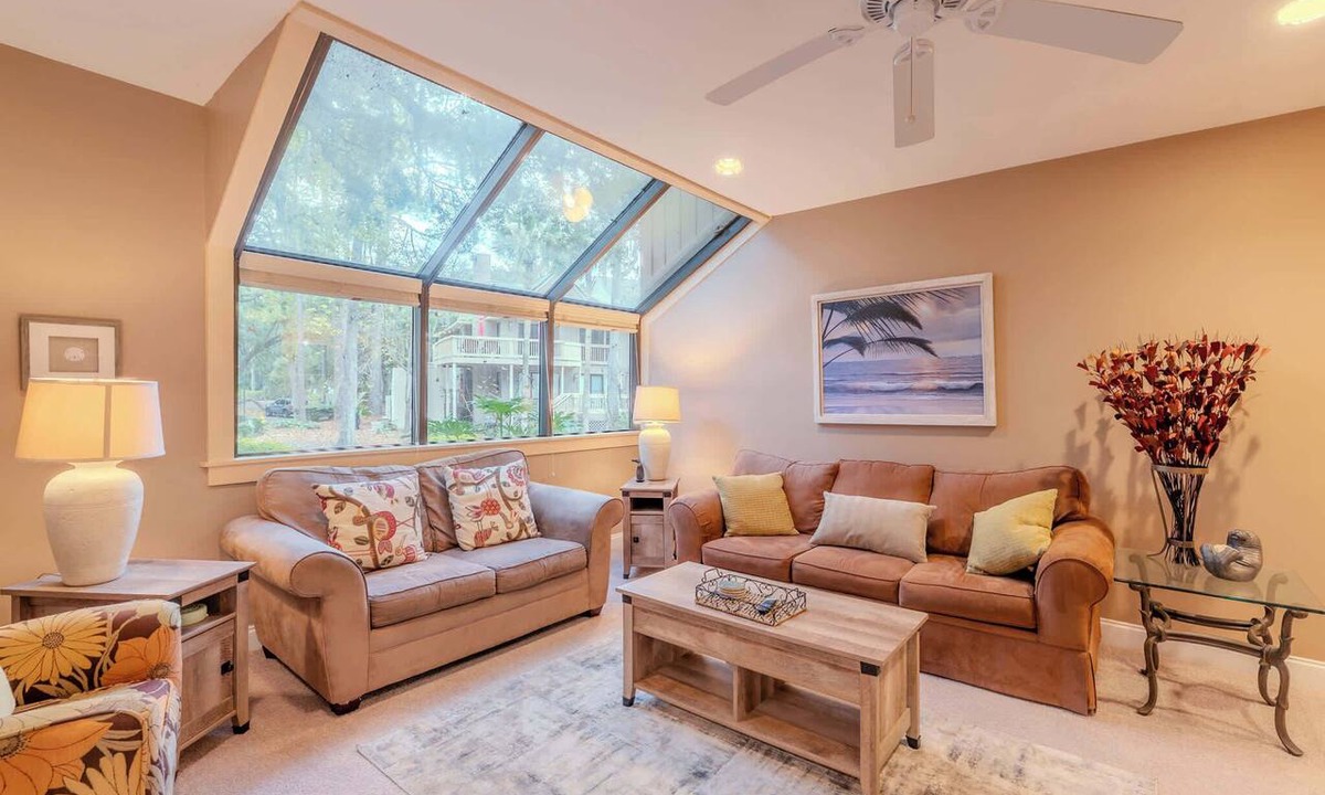 Shipyard Plantation Apartment | Poolside Beachwalk Escape Walk to Shipyard Beach