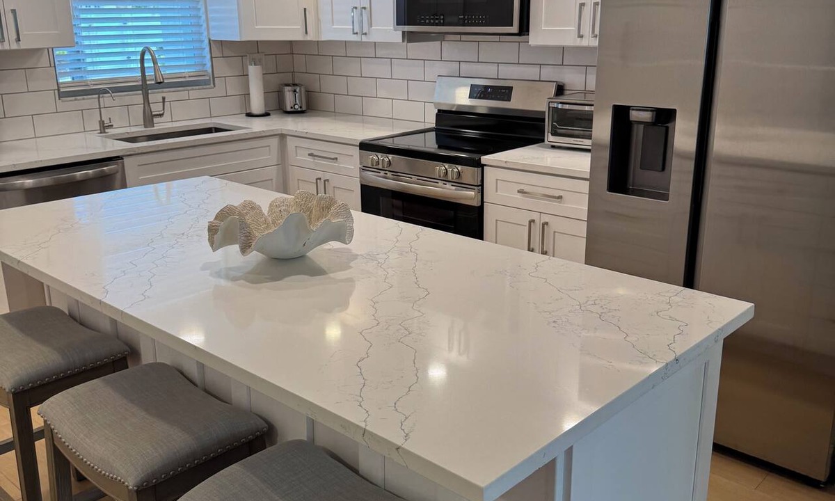 Siesta Key Condo | Poolside Oasis at the Inlet, First Floor