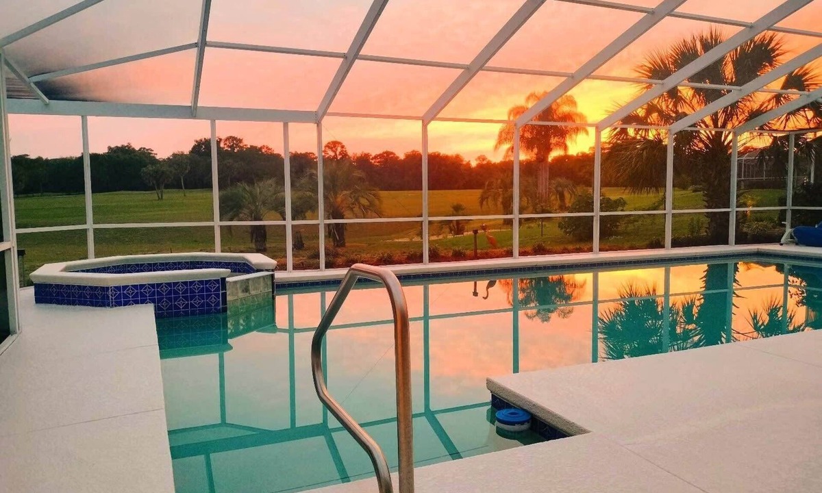 Inverness House | Poolside Paradise Sum