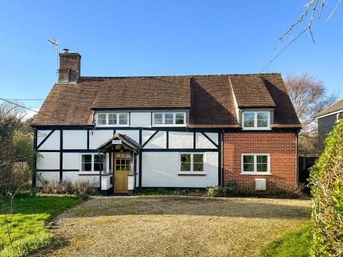 Cadnam House | Poona Cottage