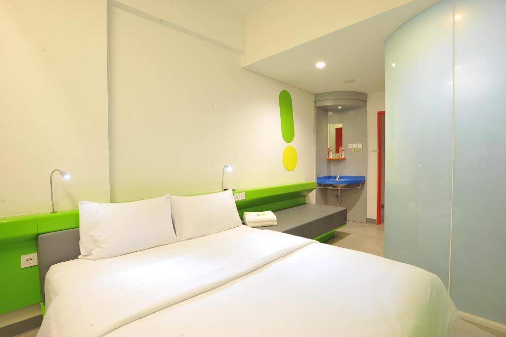 Darmo Hotel | POP! Hotel Diponegoro