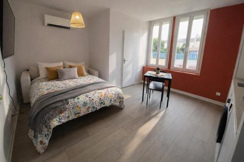 Marmande Apartment | Pop Studio Proche gare Clim & Wi-Fi